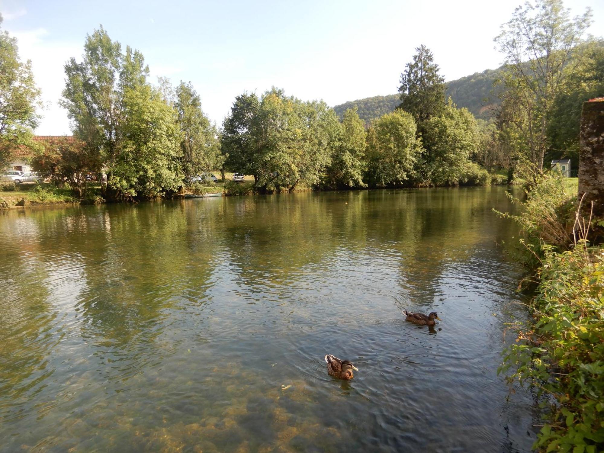Maison De Vacances - Vue Panoramique Riviere Ornans Exterior photo